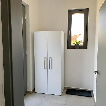 Airbnbtrebon - Modern Daire *