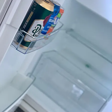 Airbnbtrebon - Modern Διαμέρισμα